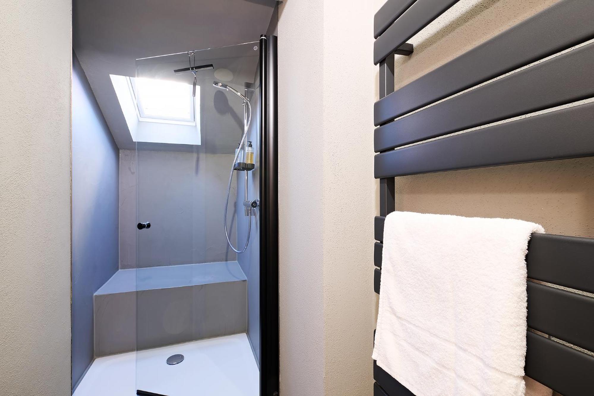 Neunkirchen am SandXzllenz Kueche Bad S-Bahn Parken Smart-Tv Wellbeingアパートメント 部屋 写真